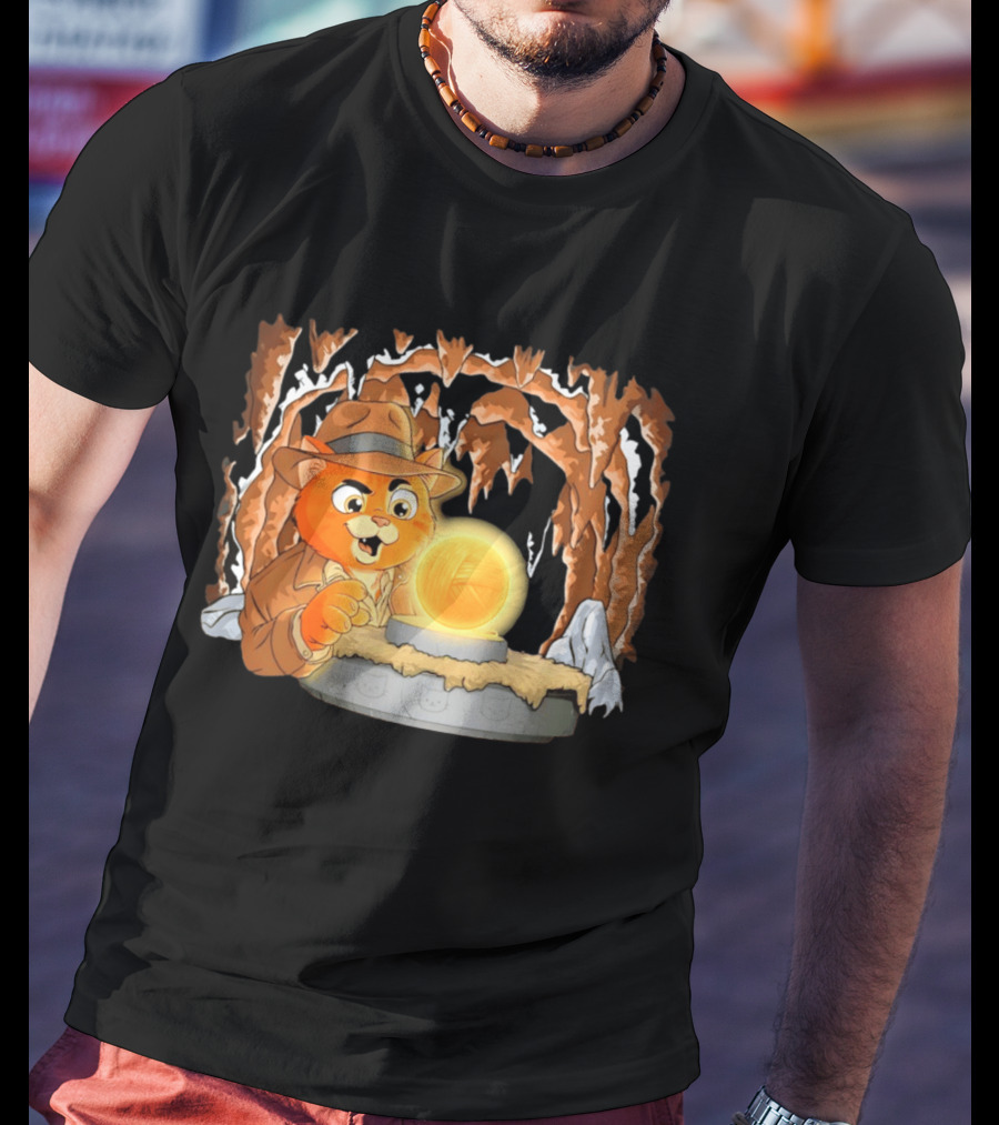 Raiders Of The Lost Yarn Cat Indiana Jones Golden Ball Relic Adventure T-Shirt