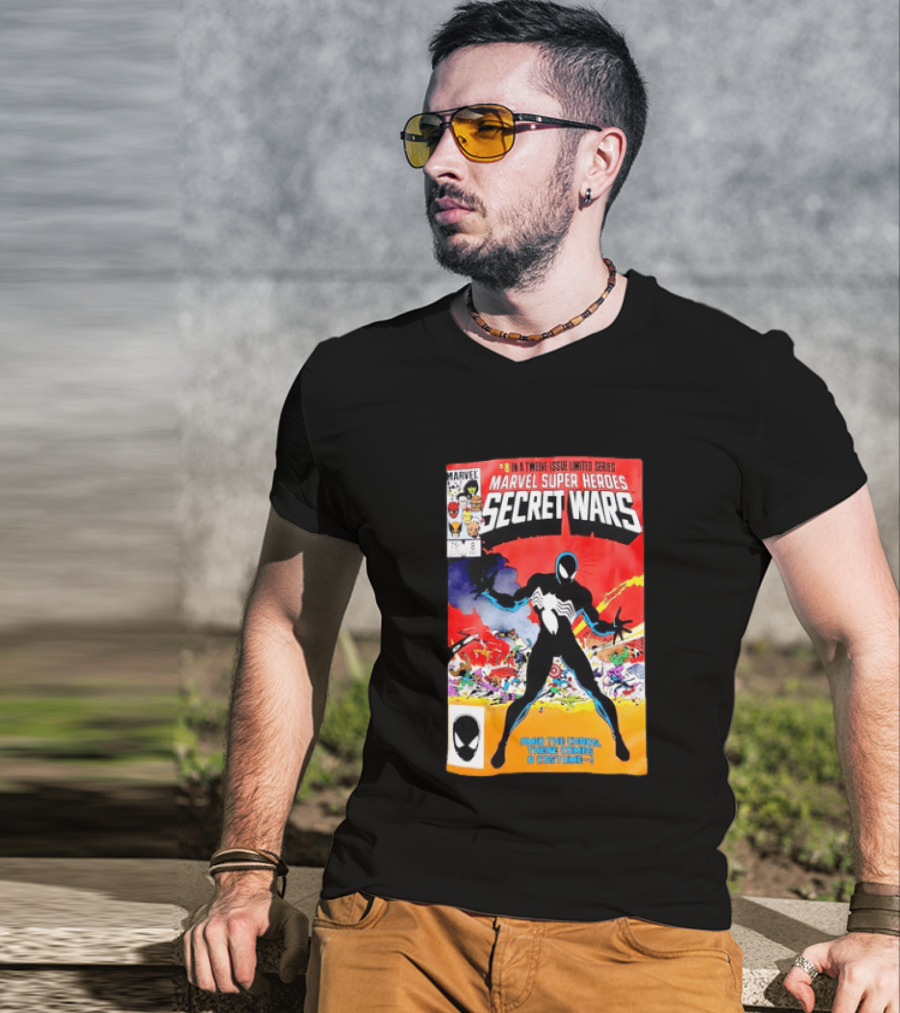 Marvel Super Heroes Secret Wars Issue 8 Spider Man Black Suit Comic Cover T-Shirt