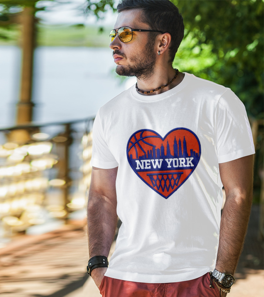 New York Knicks Heart Skyline Basketball Hoop T-Shirt
