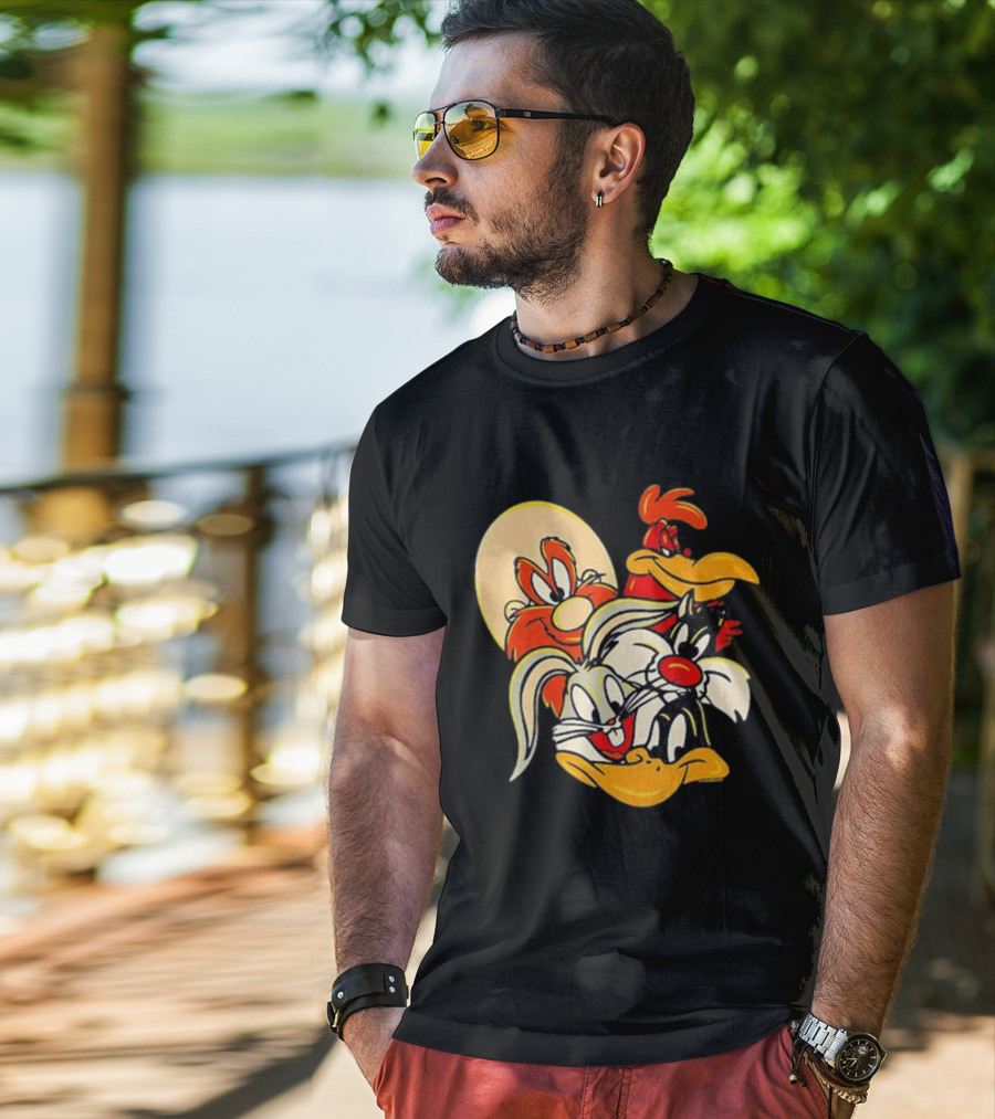 Looney Tunes Smiling Faces Bugs Bunny Sylvester Foghorn Leghorn Taz T-Shirt