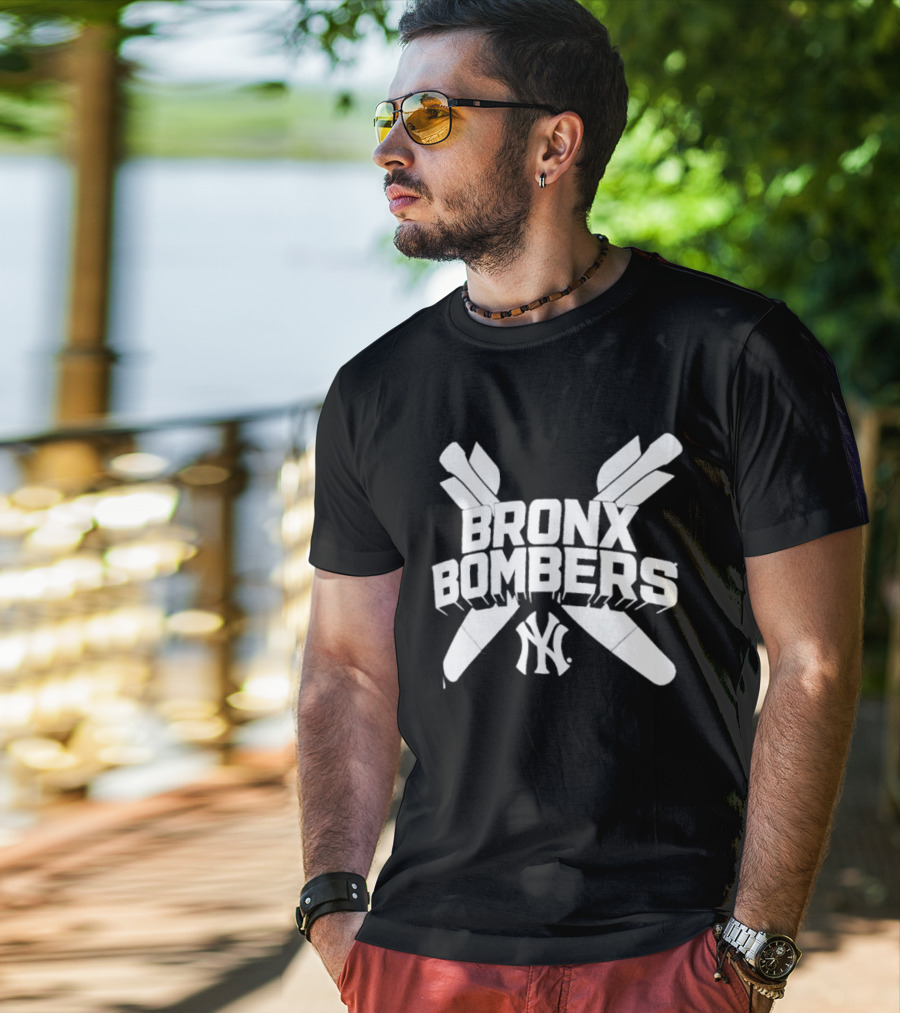 New York Yankees Bronx Bombers NY Logo With Baseball Bats T-Shirt