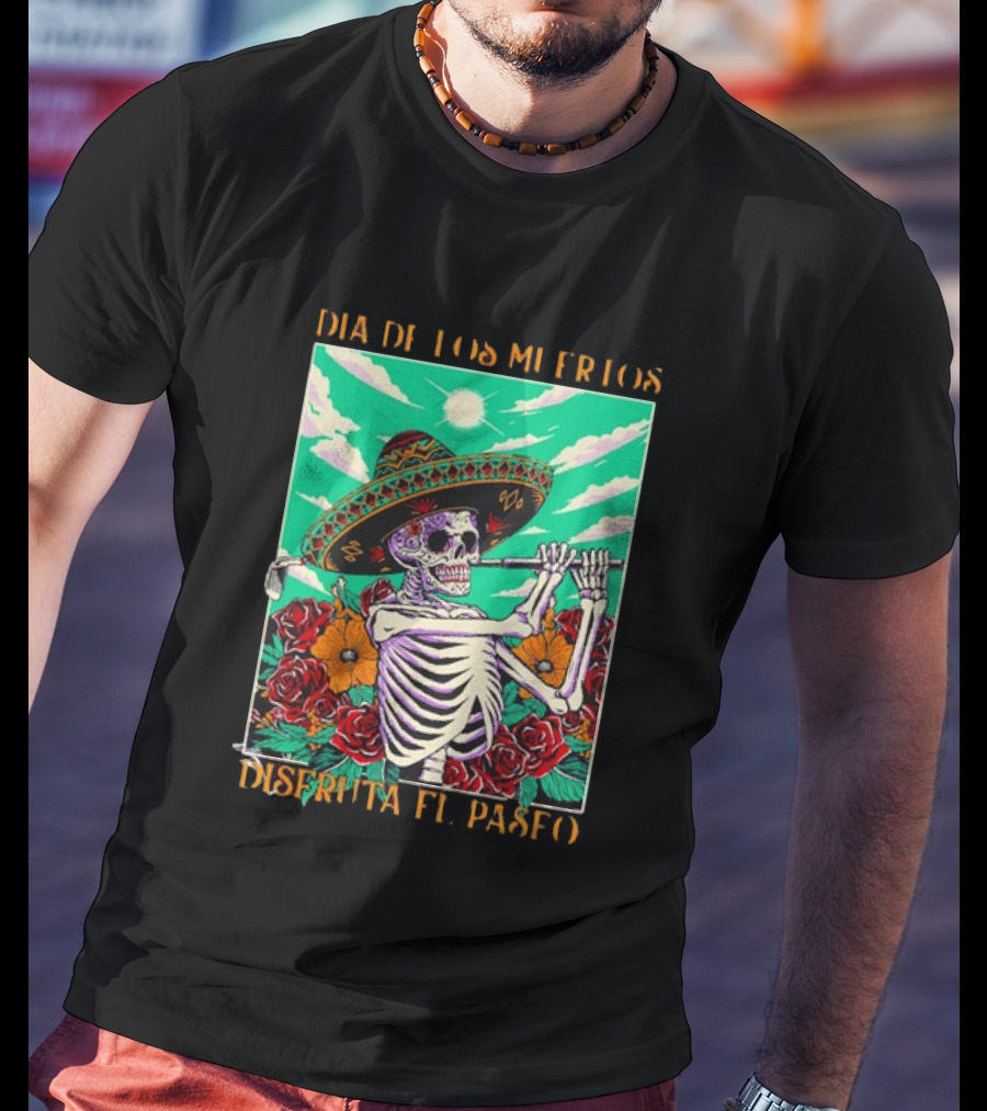 Calavera Golfer Día De Los Muertos Sombrero Flores Disfruta El Paseo T-Shirt