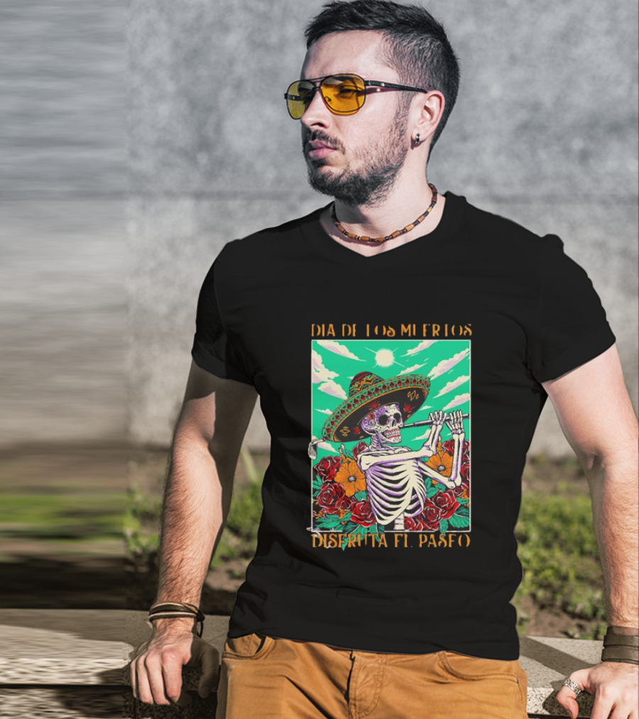 Calavera Golfer Día De Los Muertos Sombrero Flores Disfruta El Paseo T-Shirt