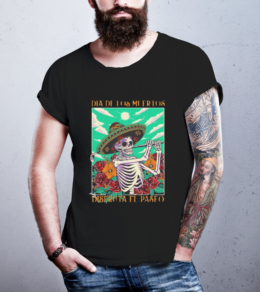 Calavera Golfer Día De Los Muertos Sombrero Flores Disfruta El Paseo T-Shirt