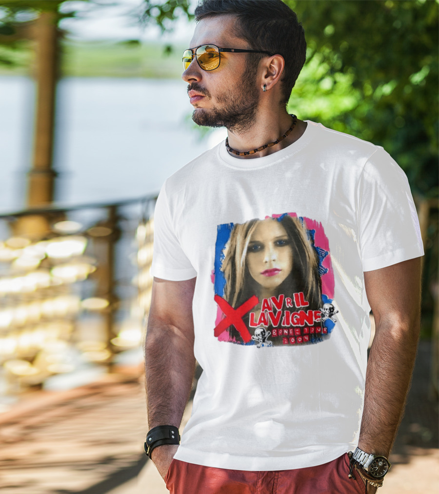 Avril Lavigne Bonez Tour 2004 Skull And Crossbones T-Shirt