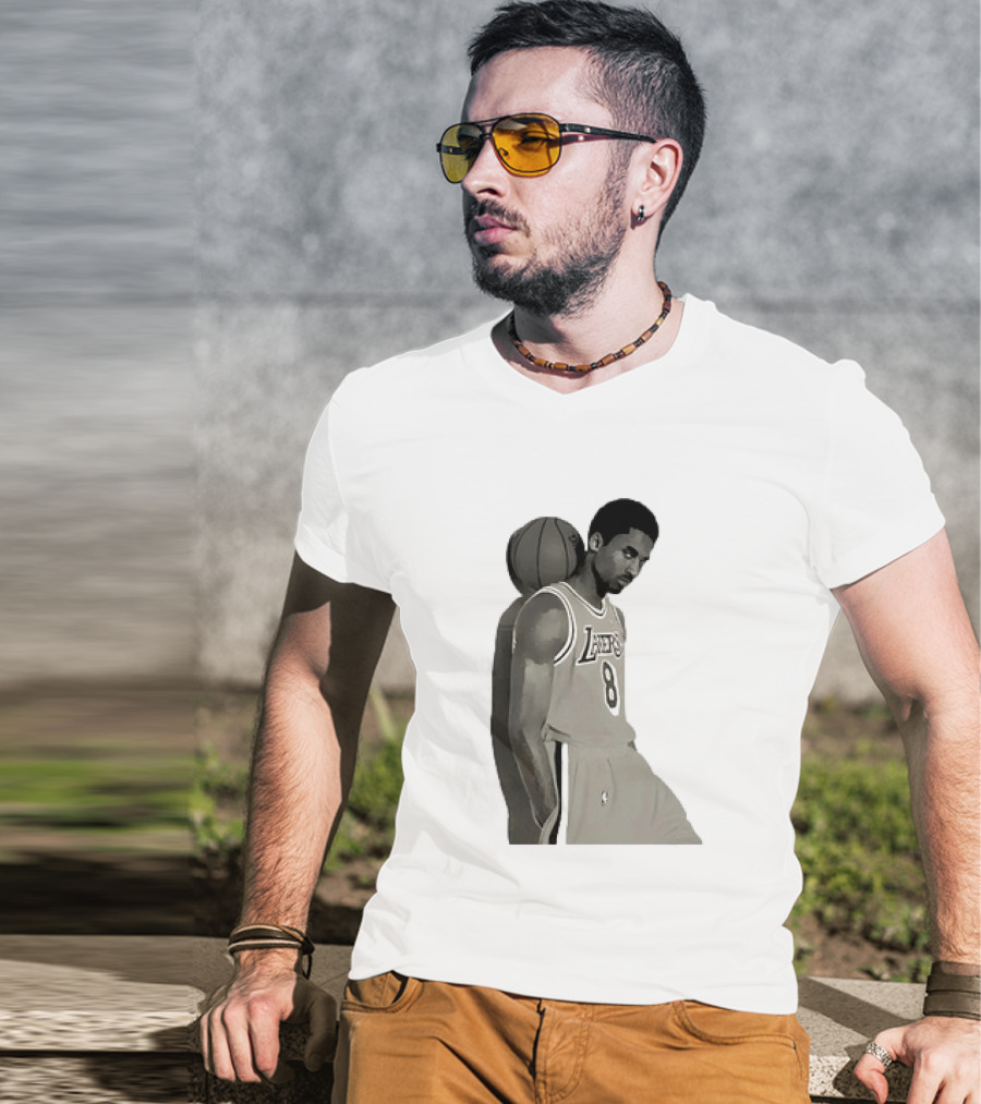 Kobe Bryant LA Lakers NBA Legend Iconic Number 8 T-Shirt
