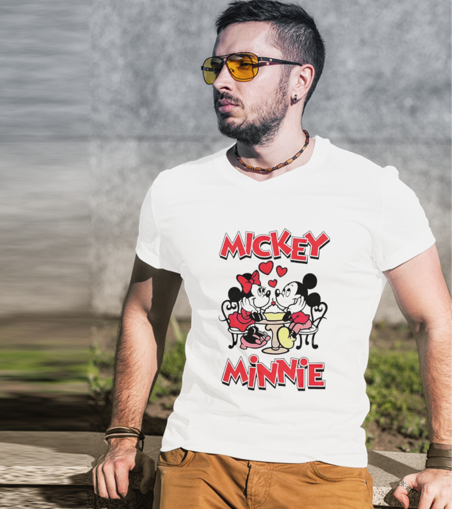 Mickey Minnie Romantic Valentine's Day Hearts And Cafe Scene T-Shirt