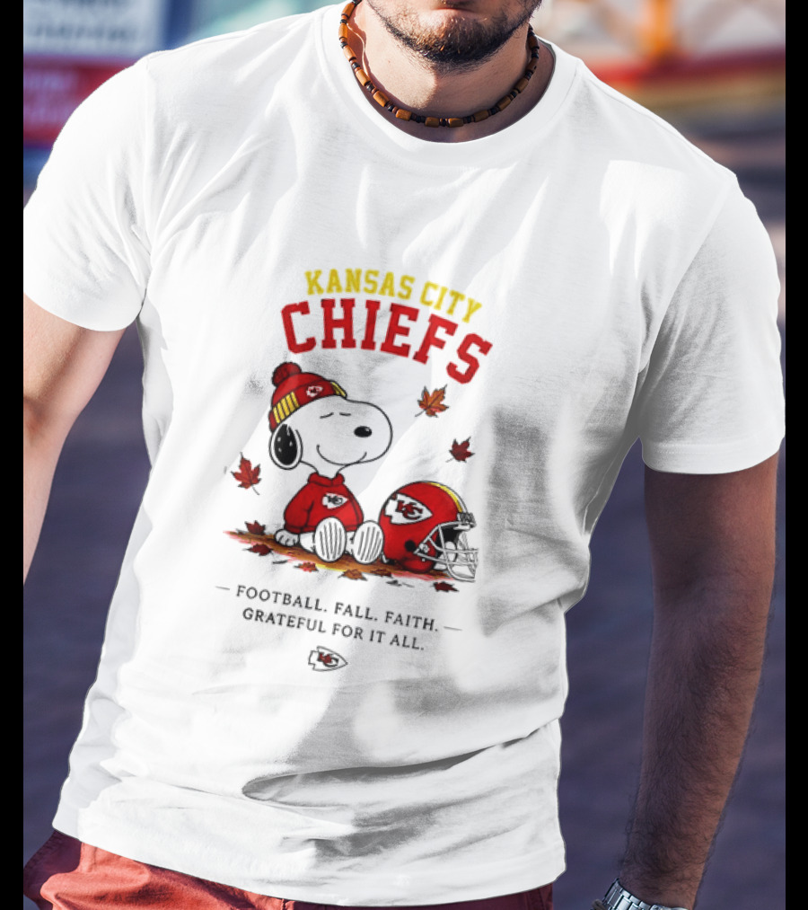 Kansas City Chiefs Snoopy Football Fall Faith Grateful For It All T-Shirt