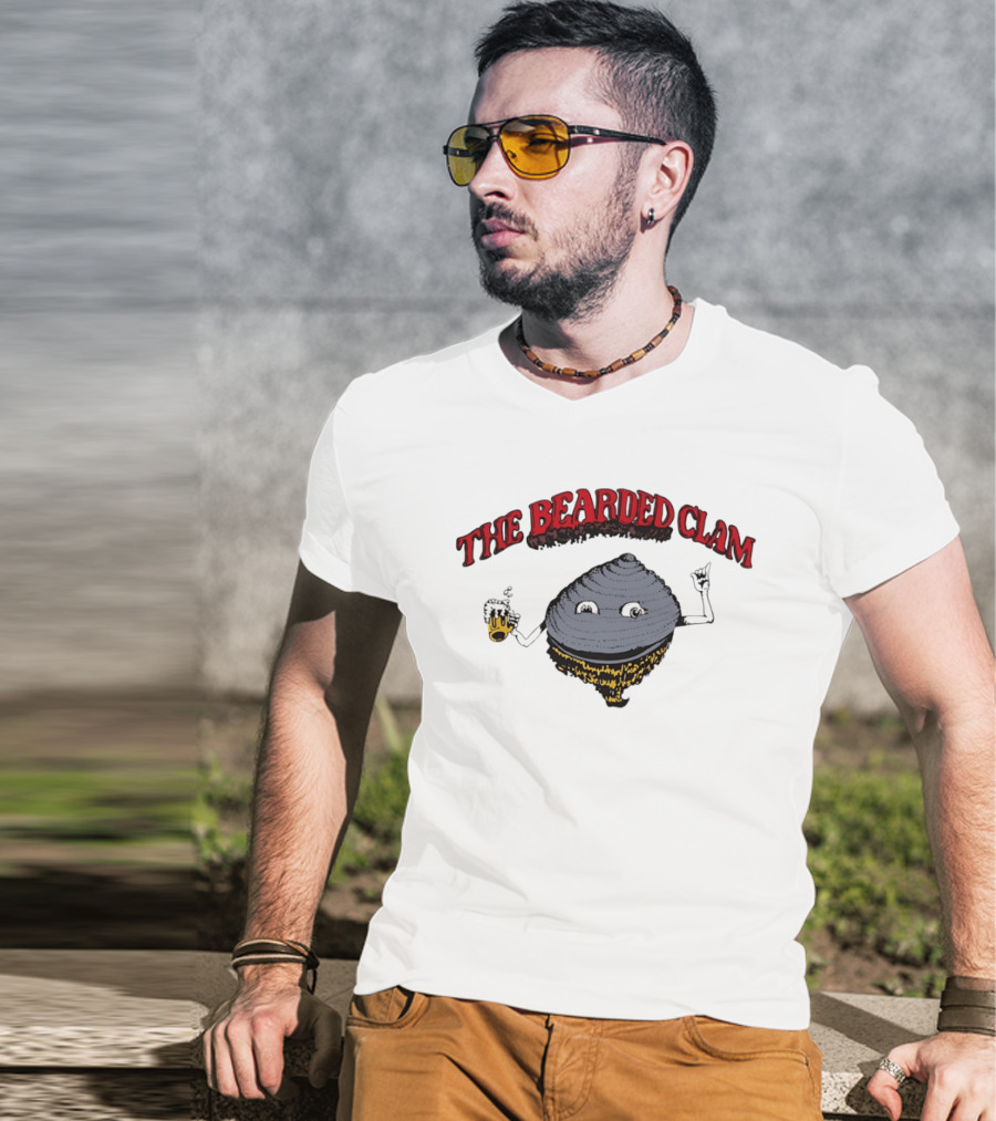 The Bearded Clam Cartoon Drinking Beer T-Shirt