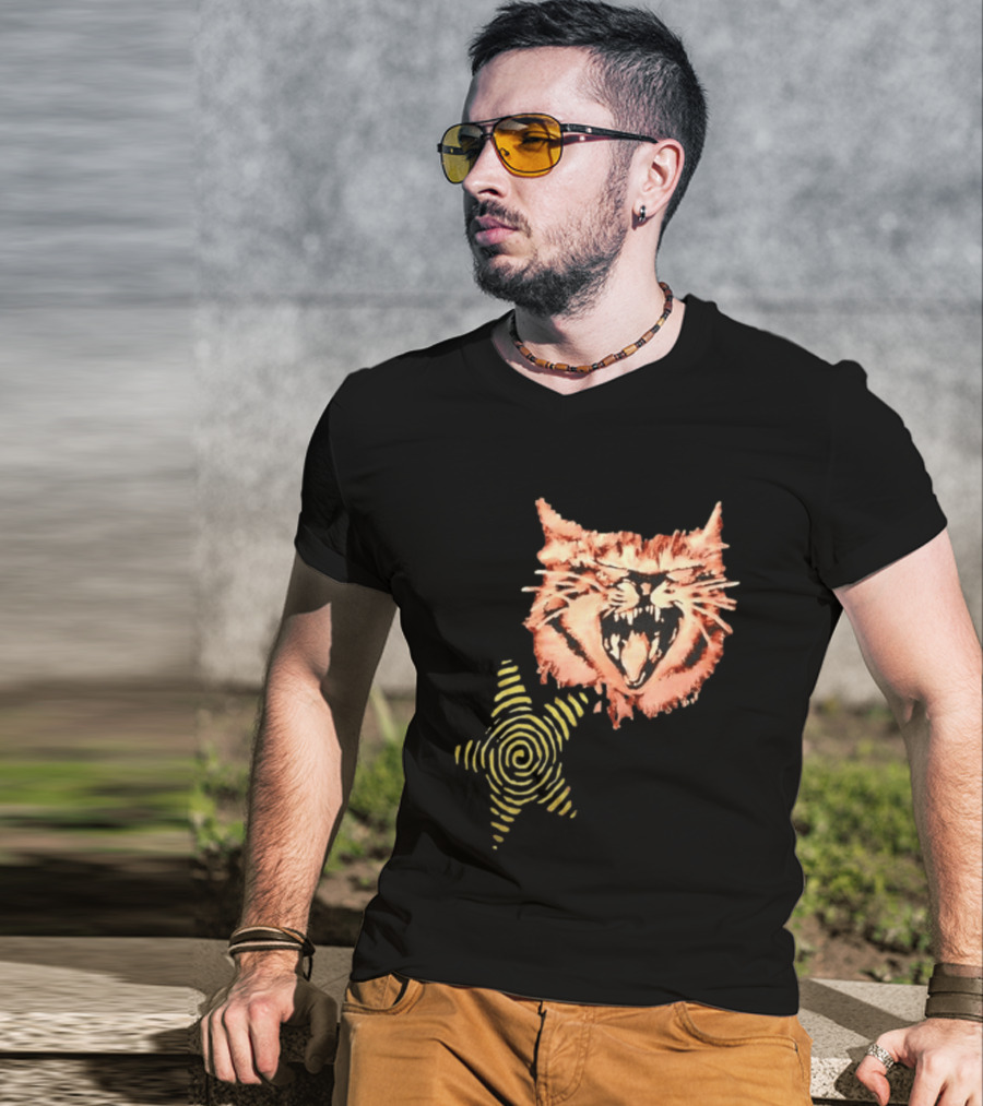 Snarling Cat Spiral Star Alternative Subculture Aesthetic T-Shirt