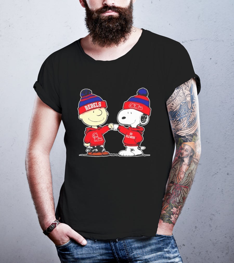 Ole Miss Rebels Snoopy Charlie Brown Fist Bump Go Ole Miss T-Shirt