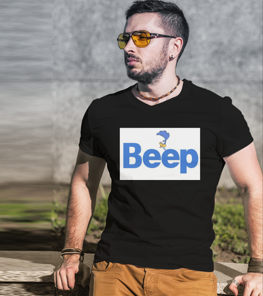 Looney Tunes Road Runner Beep Text Featuring Iconic Cartoon T-Shirt