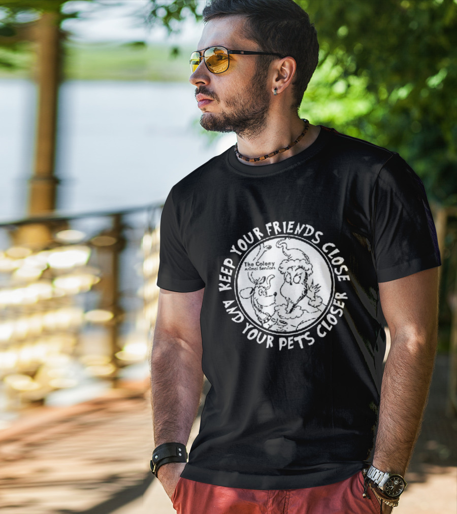 The Grinch Keep Your Friends Close And Your Pets Closer Charcoal T-Shirt