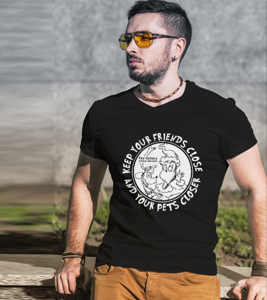 The Grinch Keep Your Friends Close And Your Pets Closer Charcoal T-Shirt
