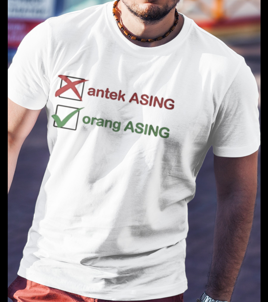 Antek ASING Orang ASING Christmas Checkmark T-Shirt
