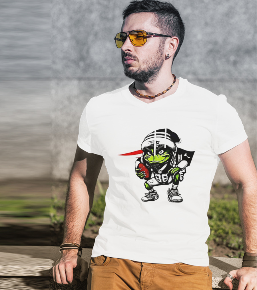 New England Patriots Grinch Christmas Football Collaboration T-Shirt