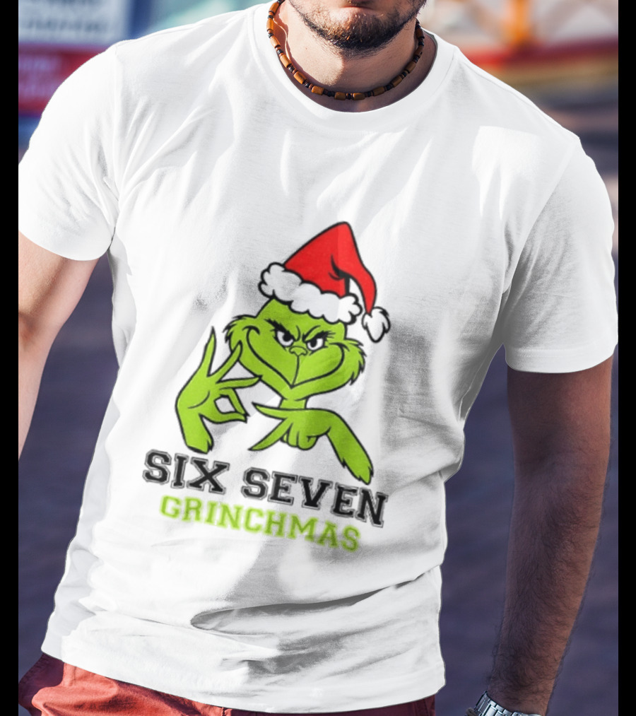 Grinch Santa Hat Six Seven Grinchmas Christmas 2025 Festive T-Shirt