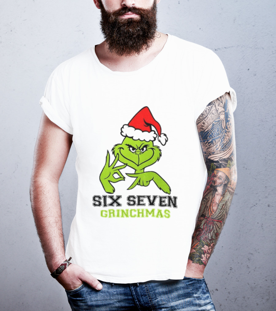 Grinch Santa Hat Six Seven Grinchmas Christmas 2025 Festive T-Shirt
