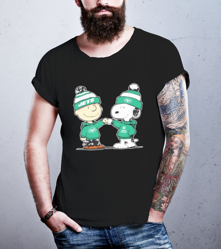 Original Peanuts Charlie Brown Snoopy New York Jets Fist Bump Go Jets Football T-Shirt