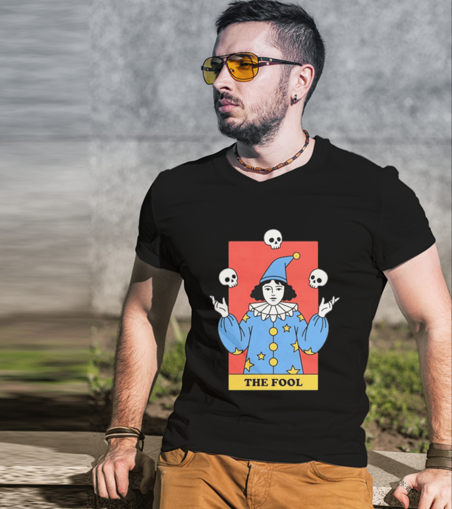 The Fool Tarot Card Jester Juggling Skulls Occult T-Shirt
