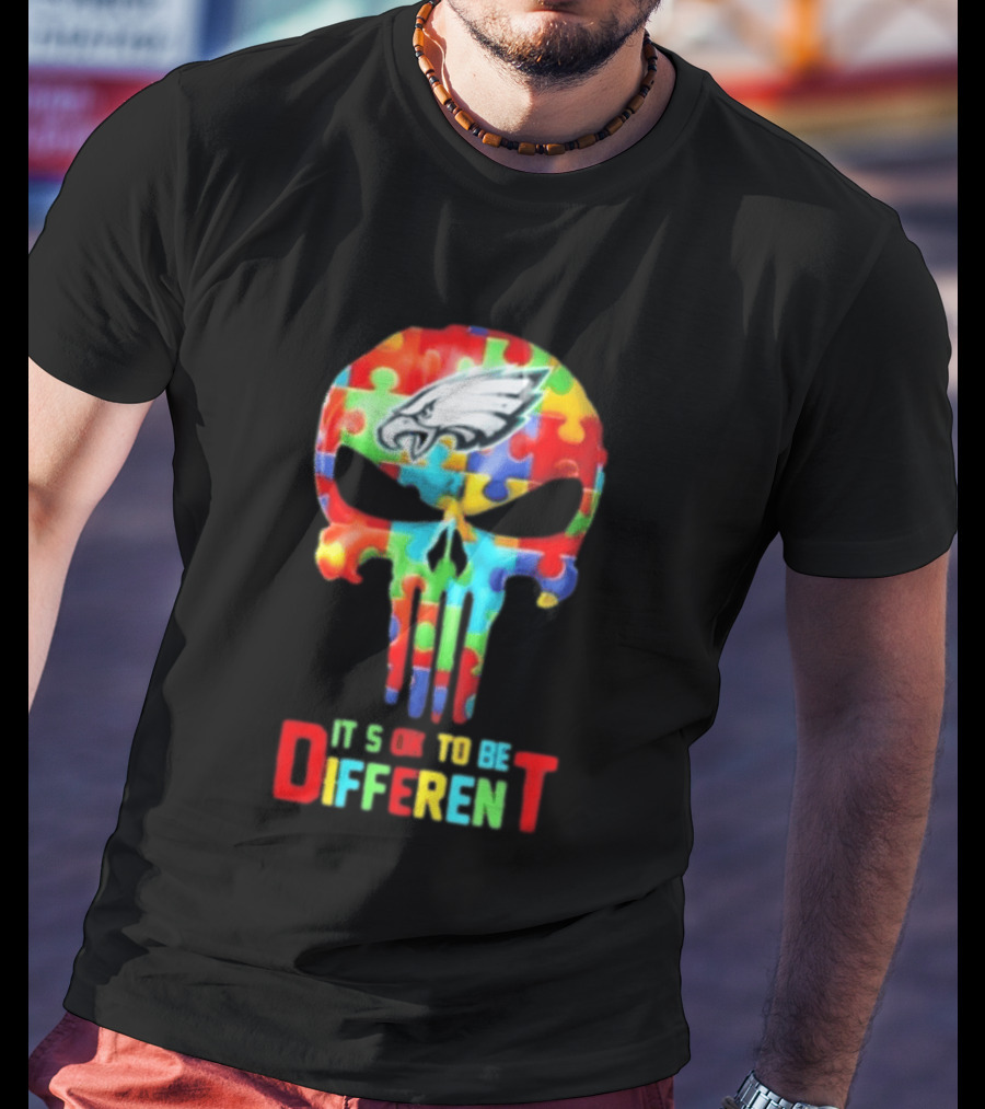 Philadelphia Eagles Skull Puzzle Autism Awareness It's Ok To Be Different T-Shirt