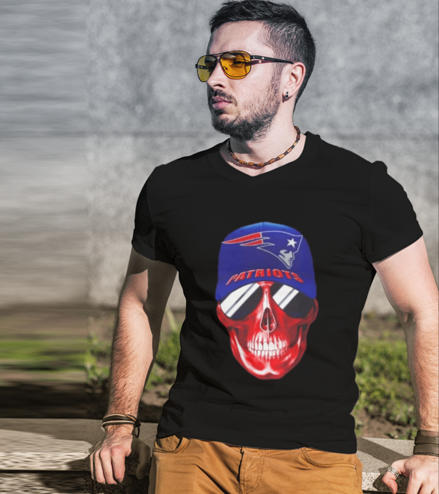 New England Patriots Cap Skull Smiling For Fans T-Shirt
