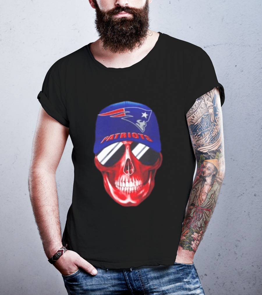 New England Patriots Cap Skull Smiling For Fans T-Shirt