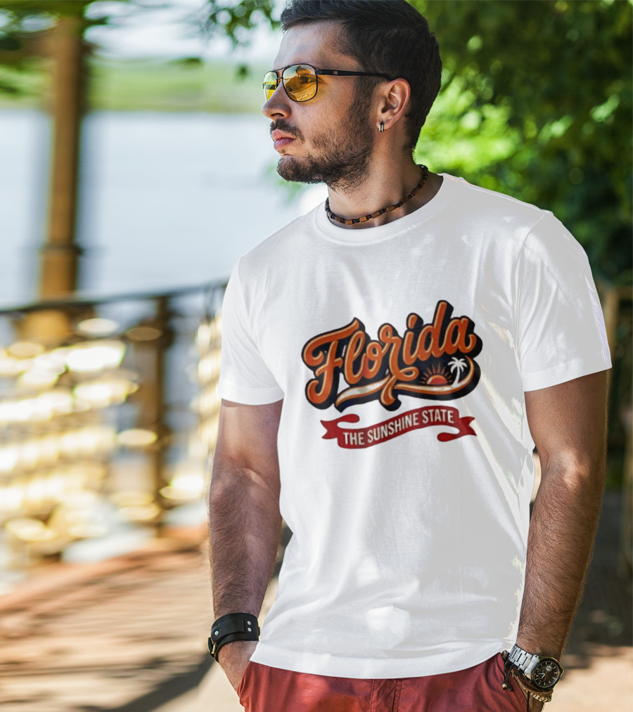 Florida The Sunshine State Sunset Palm Tree Vintage Look T-Shirt