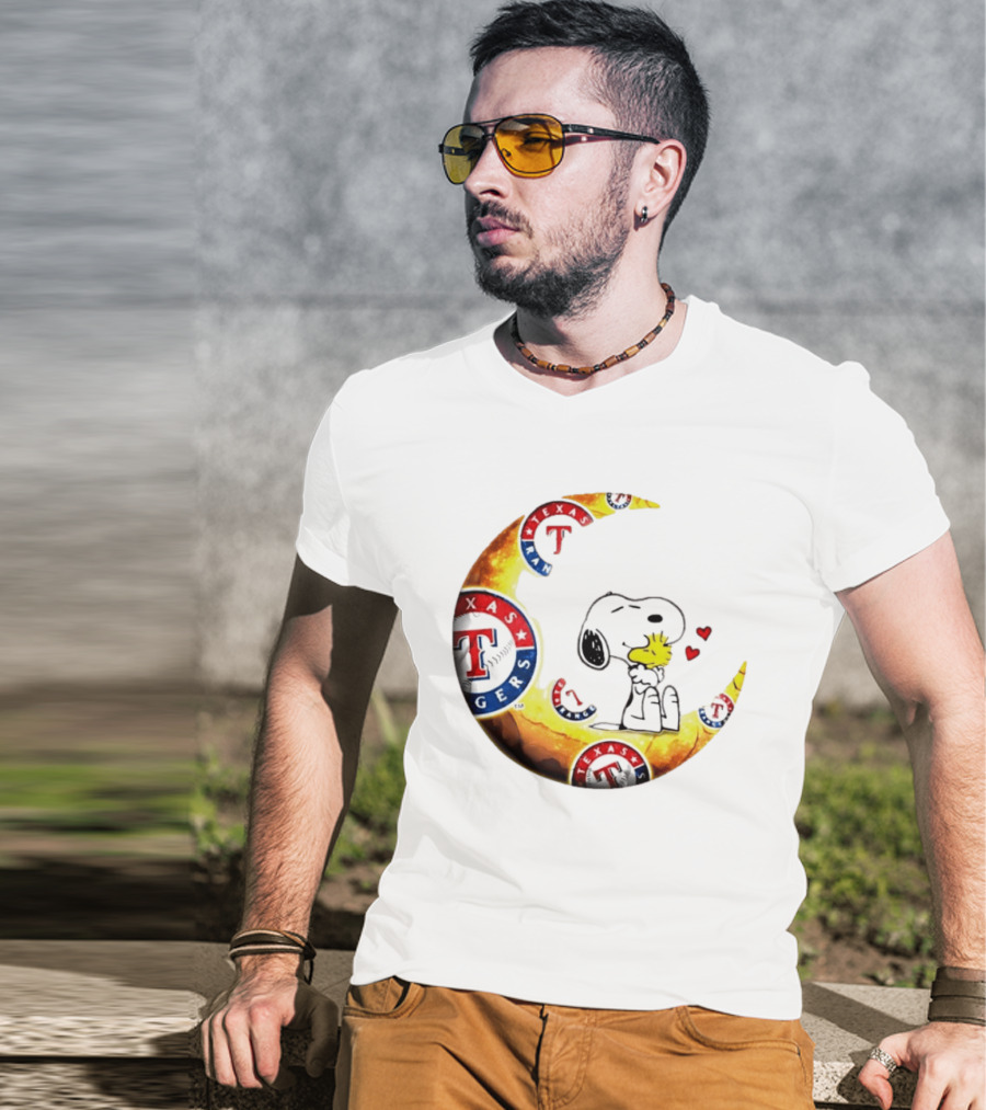 Snoopy Woodstock Texas Rangers Moon Baseball Fan Celebration T-Shirt