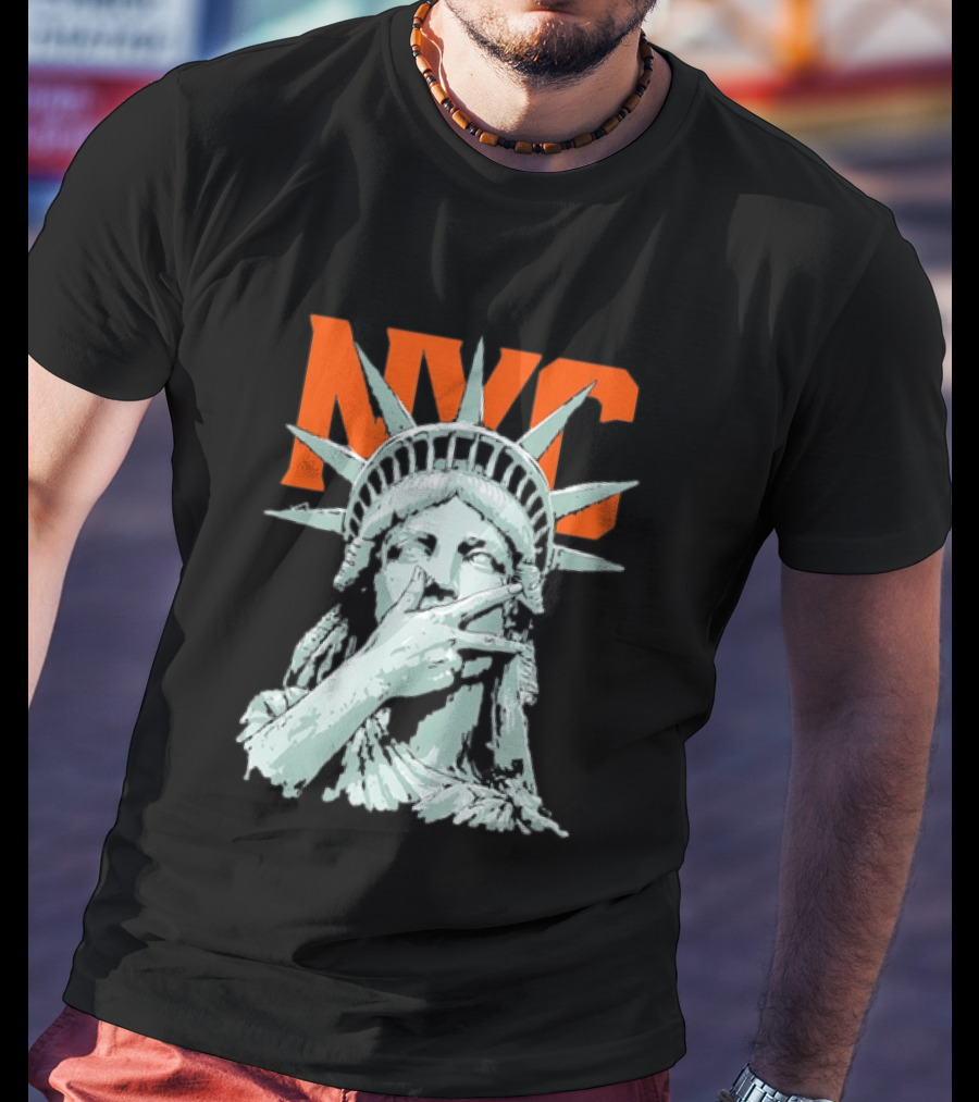 NYC Statue Of Liberty Peace Gesture Iconic Liberty T-Shirt