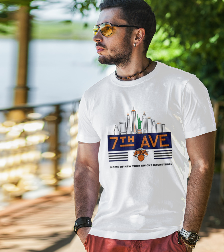 7th Ave New York Knicks Basketball Skyline T-Shirt