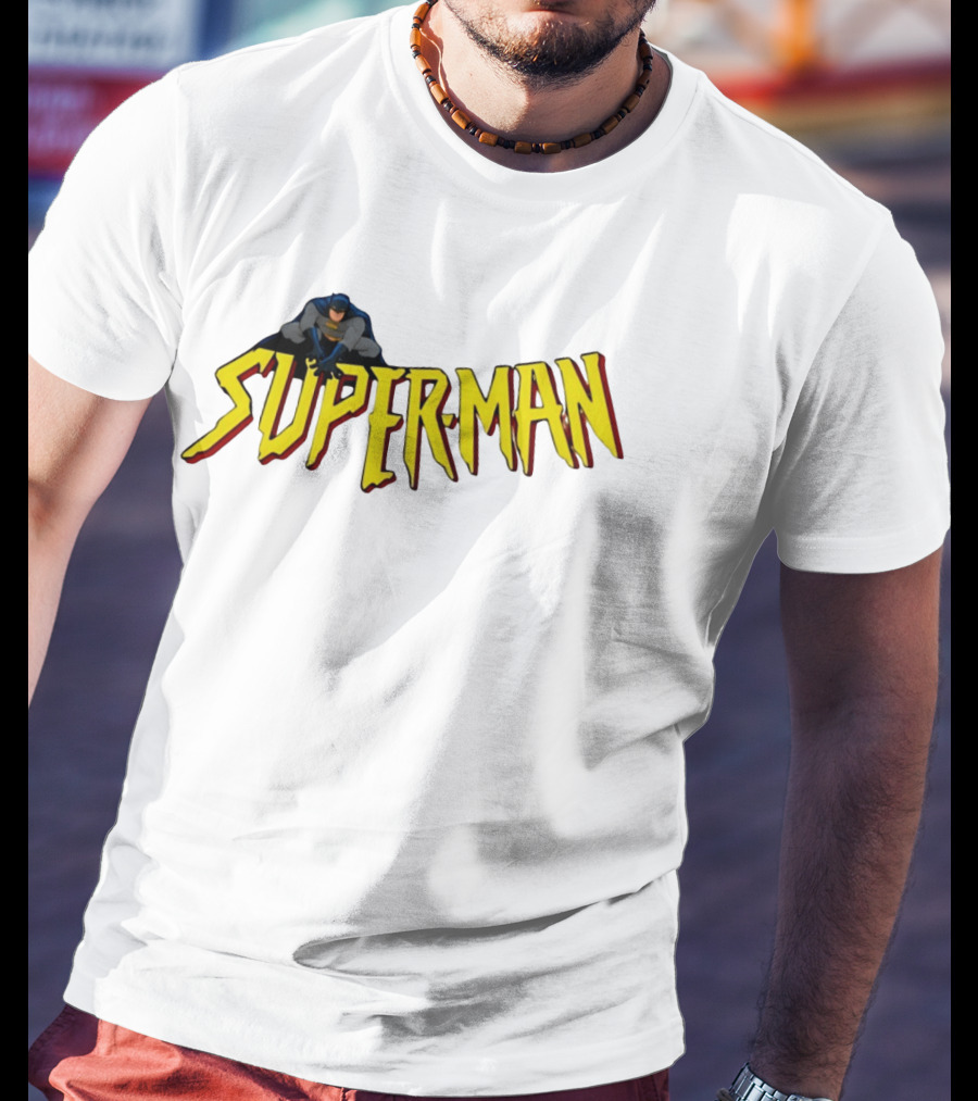 Batman Crouching On Superman Lettering DC Comics T-Shirt