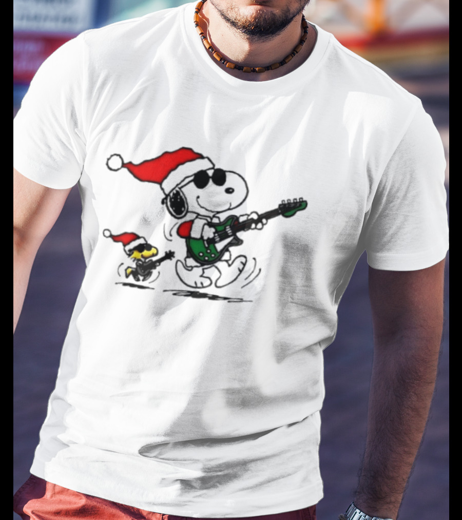 Snoopy Christmas Rocking Guitar Santa Hat Woodstock Peanuts T-Shirt