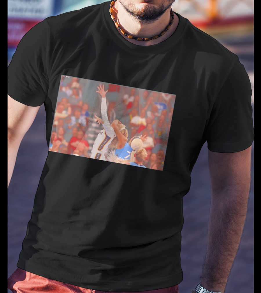 Chennedy Carter 7 Intense Matchup Chicago Sky Vs Indiana Fever Basketball Action T-Shirt