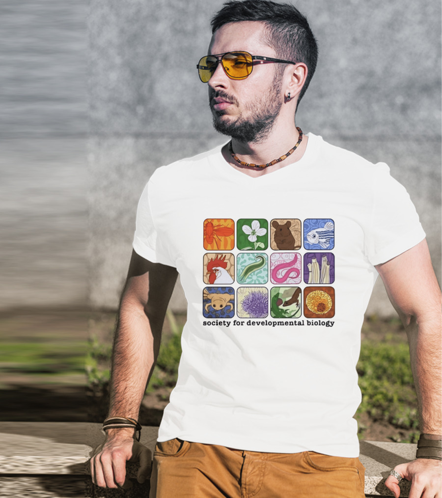 Society For Developmental Biology Model Organisms Collage Fly Plant Mouse Fish Chicken Worm Frog Plant Embryo Egg Cell T-Shirt