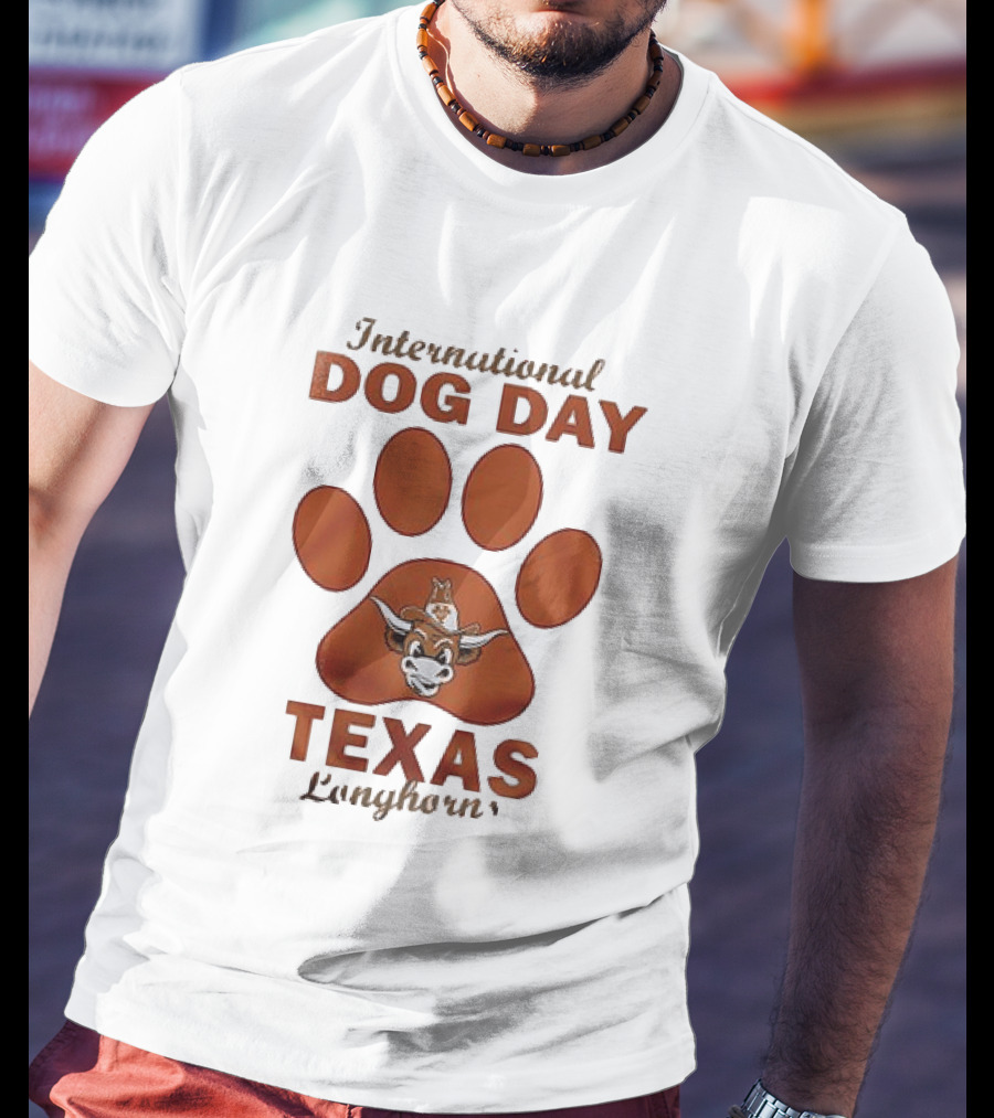 International Dog Day Texas Longhorns Paw Print T-Shirt