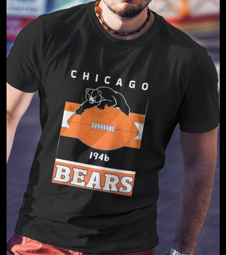 Chicago Bears 1946 Football Vintage Team History T-Shirt