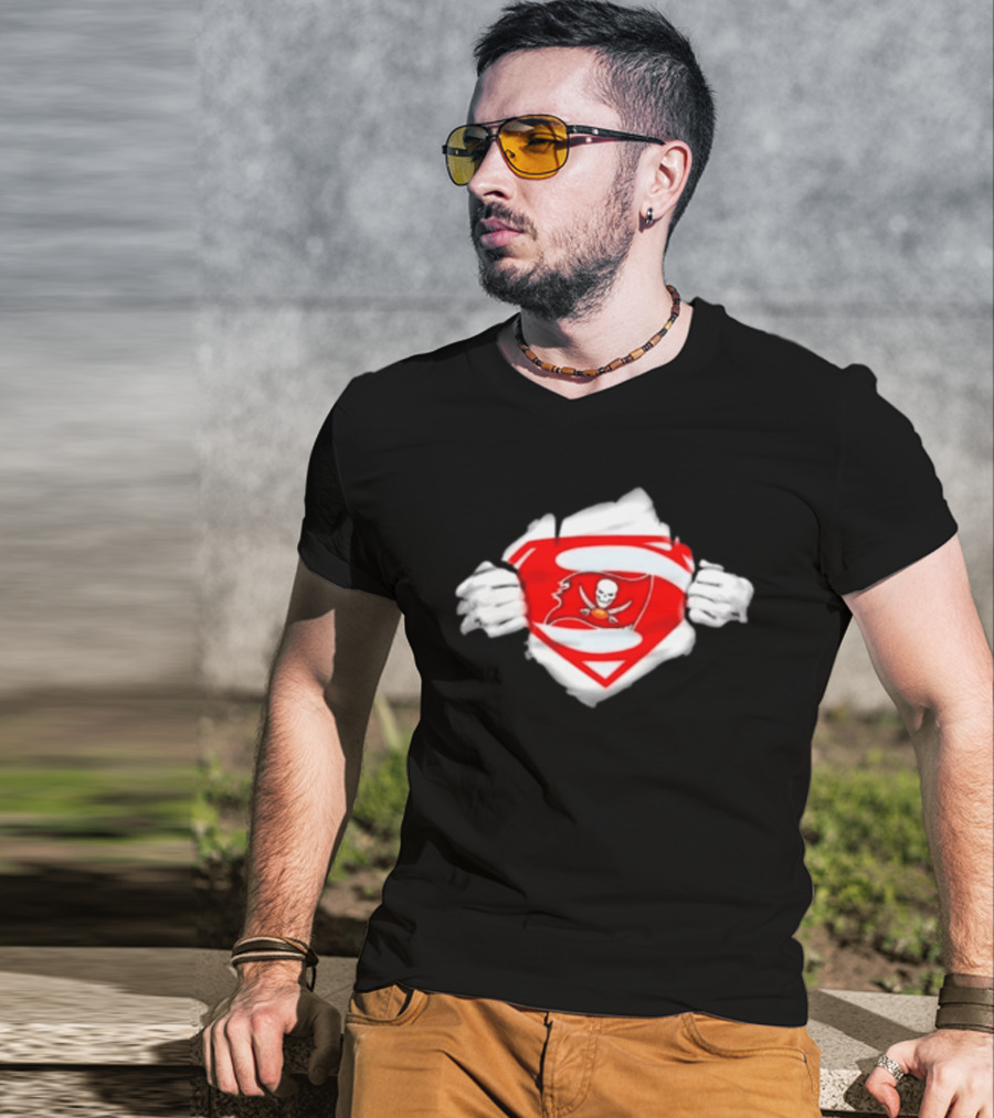 Tampa Bay Buccaneers Superpower Fan Symbol With Skulls Football Superman T-Shirt