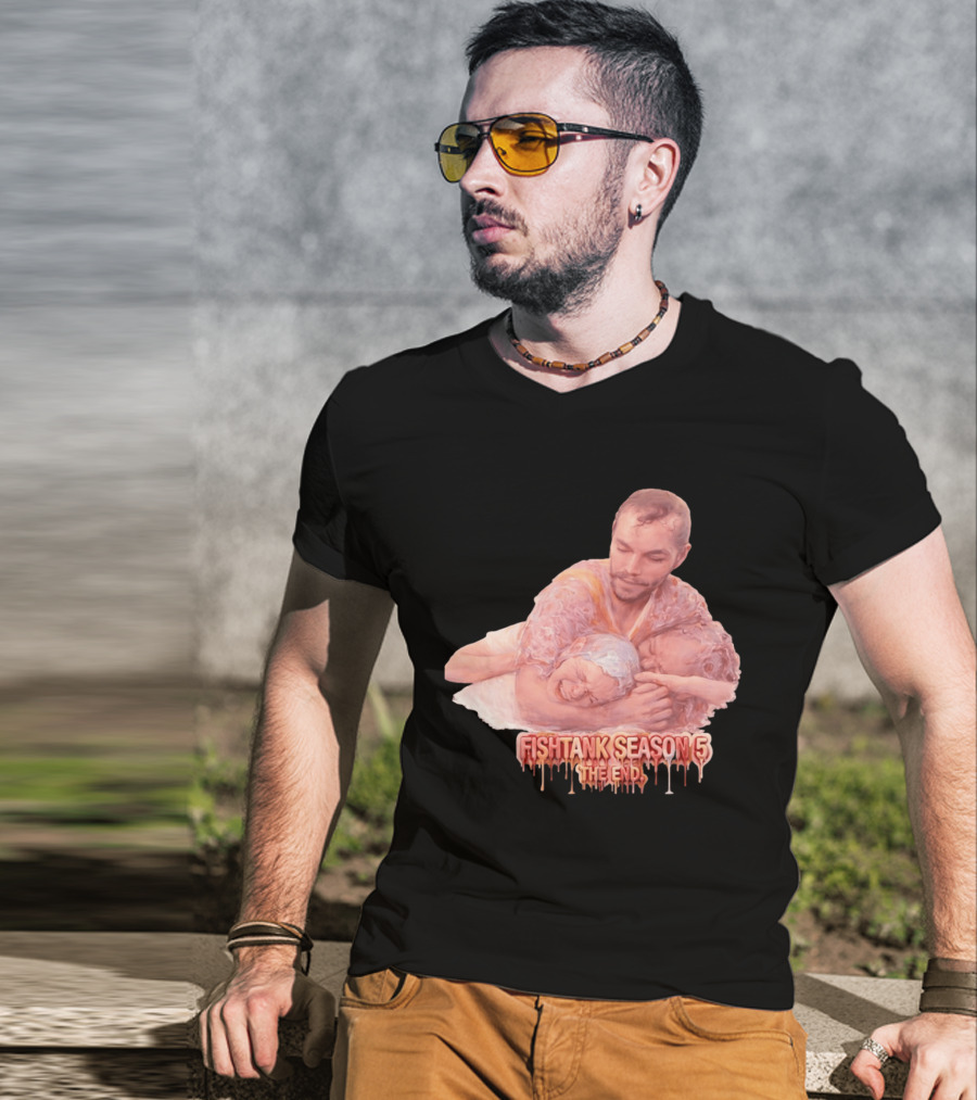 Fishtank Season 5 The End Dramatic Embrace Scene T-Shirt