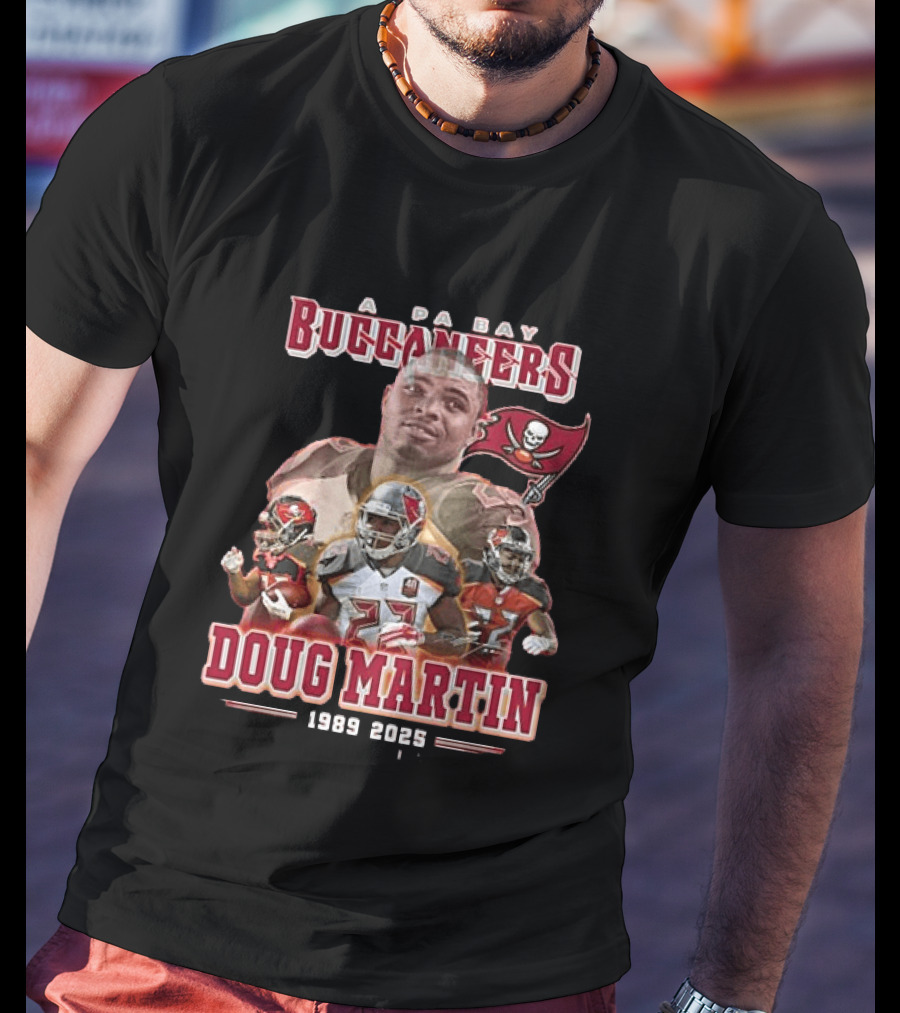 Tampa Bay Buccaneers Doug Martin 1989 2025 Thank You For The Memories Long Sleeve T-Shirt