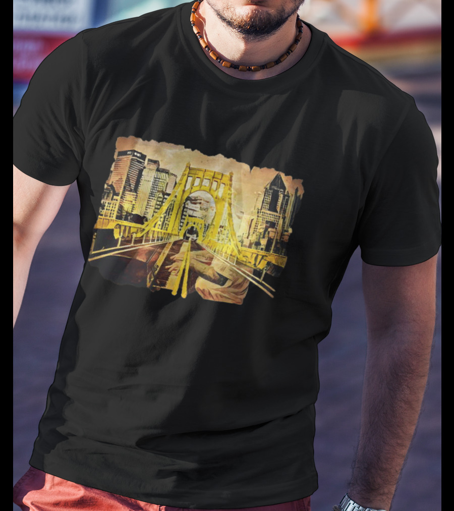 Pittsburgh Skyline 1992 Roberto Clemente Bridge Piano Player T-Shirt