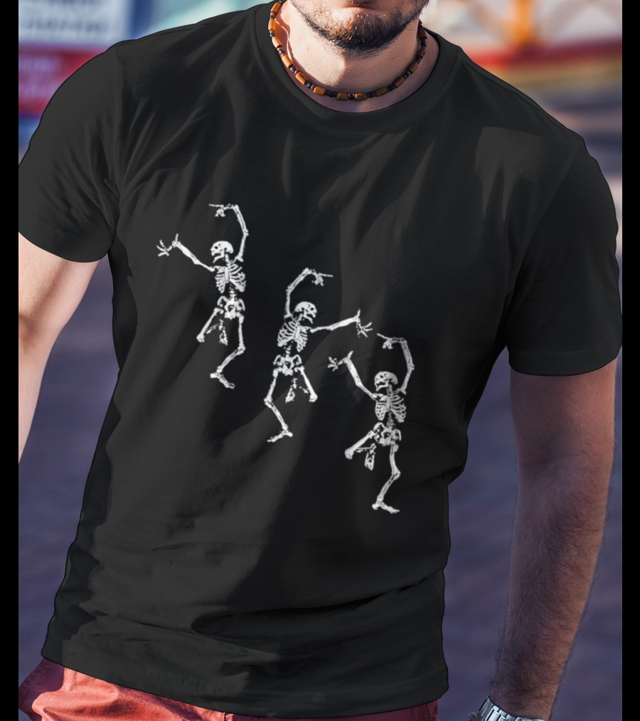Dancing Skeletons Spooky Gothic Halloween Skeletons T-Shirt