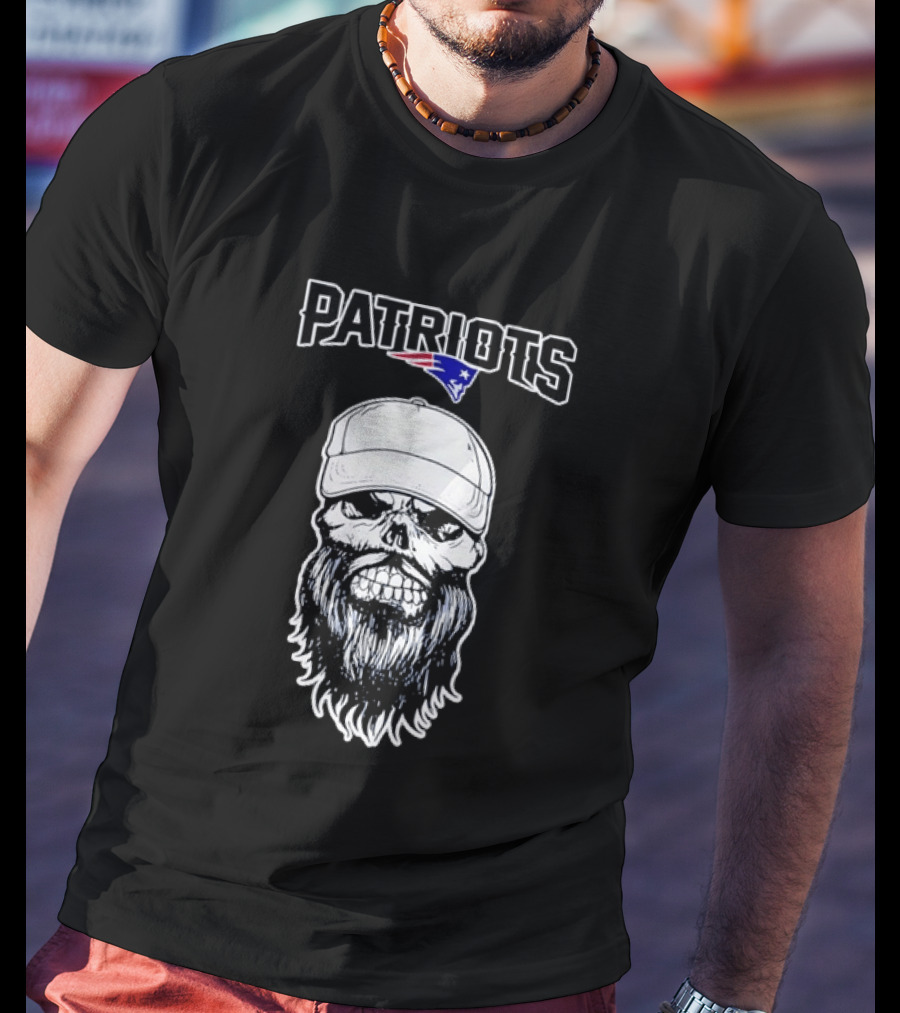 Patriots Bearded Skull With Cap Football Fan T-Shirt