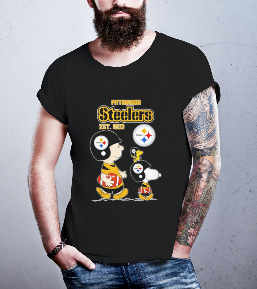 Pittsburgh Steelers Peanuts Charlie Brown Snoopy Football Est 1933 T-Shirt