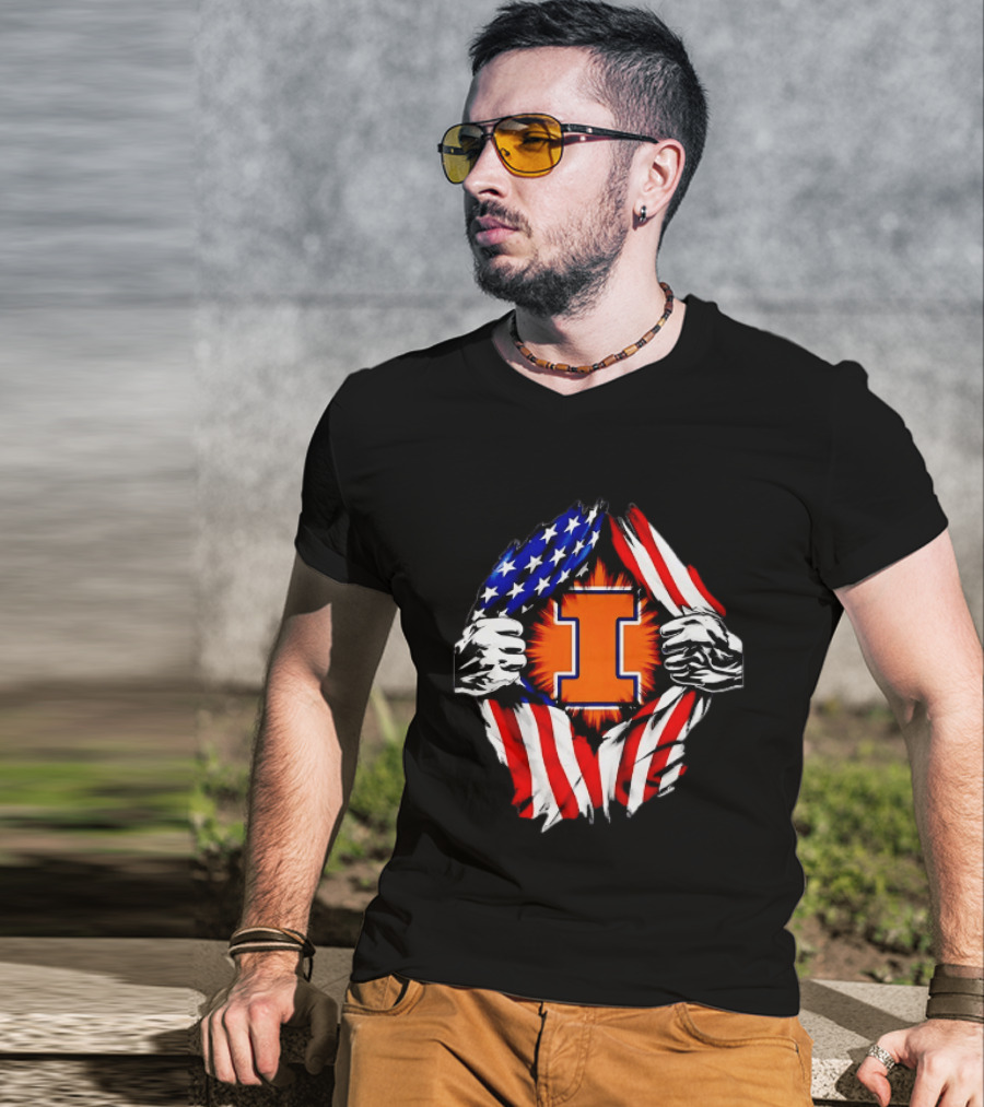 Illinois Fighting Illini I Letter American Flag Patriotic Rip T-Shirt