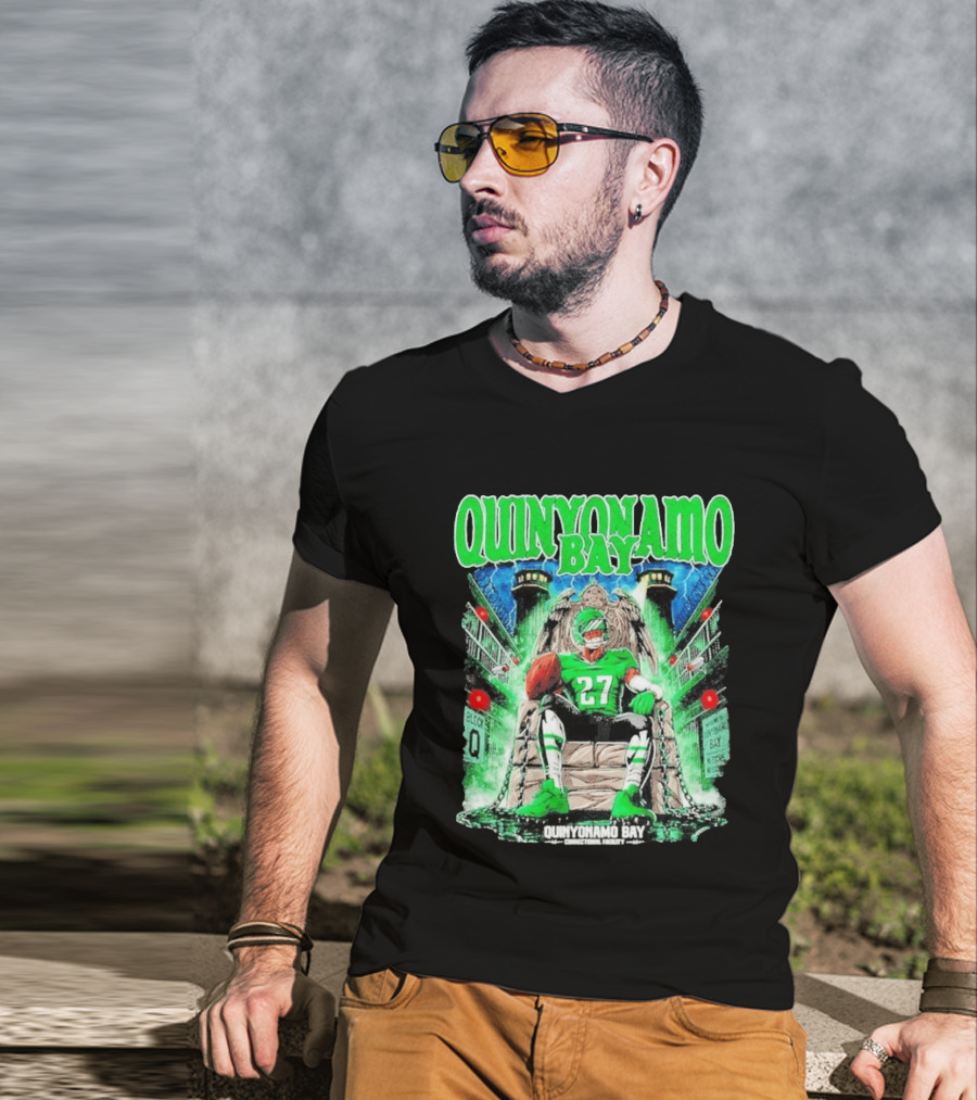 Quinyonamo Bay 27 Throne Football Block Q T-Shirt