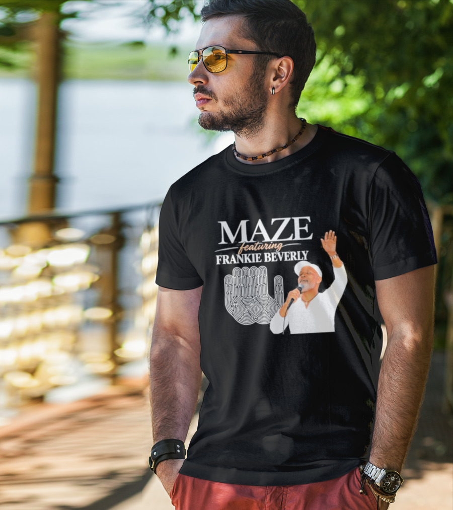 Maze Featuring Frankie Beverly White Outfit Microphone Performance Iconic Image T-Shirt
