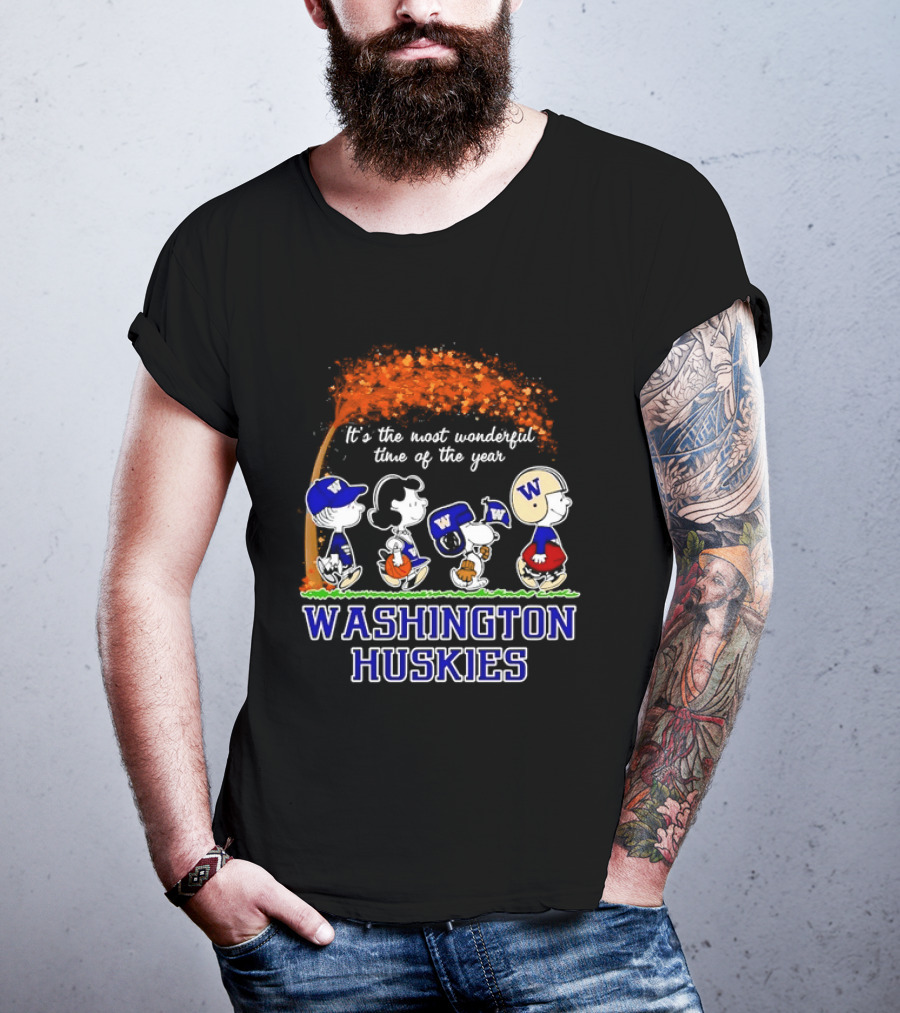 Washington Huskies Peanuts Characters It's The Most Wonderful Time Of The Year T-Shirt