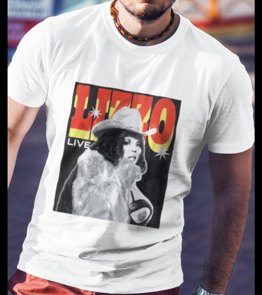 Lizzo Live Houston Mar 06 Texan Style Fur Coat Hat T-Shirt