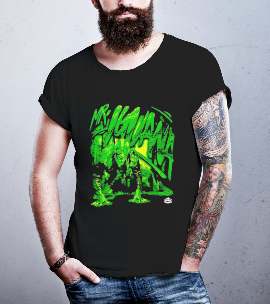 Mr Iguana AAA Lucha Libre Wrestler Crouching Masked Green Creature T-Shirt